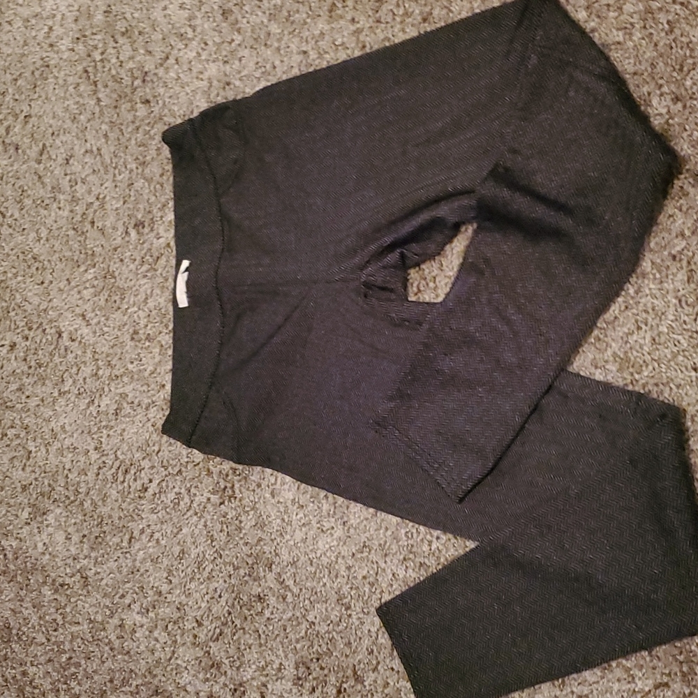 Lauren Conrad legging, ankle, black/silver herringbone pattern,  back pockets